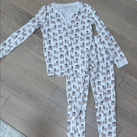 Roller Rabbit White Pajama Set with Llama Print
